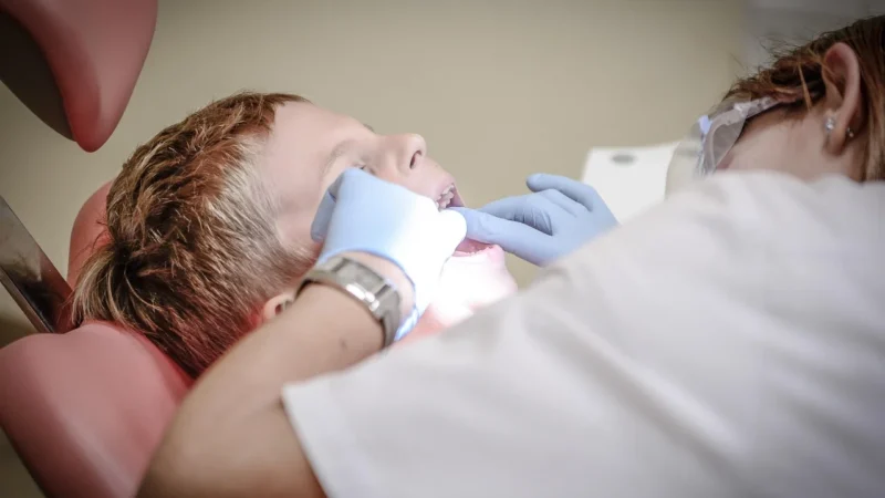 Most na implantach w Lubinie — trwały uśmiech w DIAMANTE CLINICA