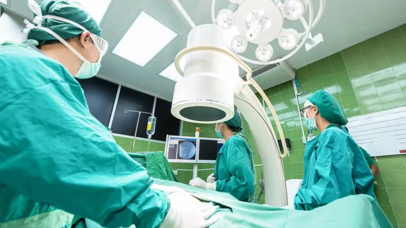 Szybka stomatologia w Legnicy — ekstrakcje zębów i pogotowie dentystyczne na Dolnym Śląsku